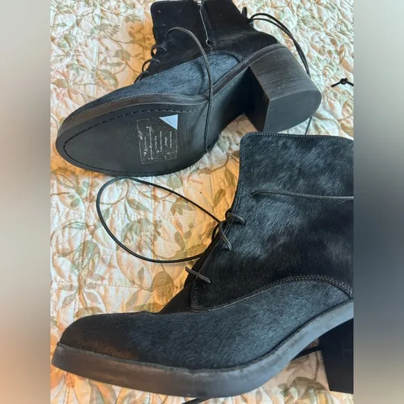 Ugg Oriana calf hair boots black