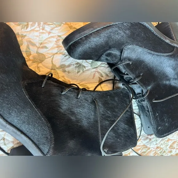 Ugg Oriana calf hair boots black