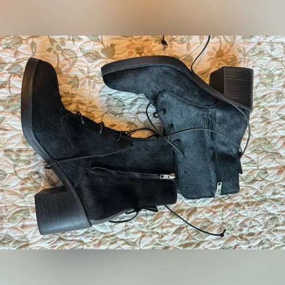 Ugg Oriana calf hair boots black