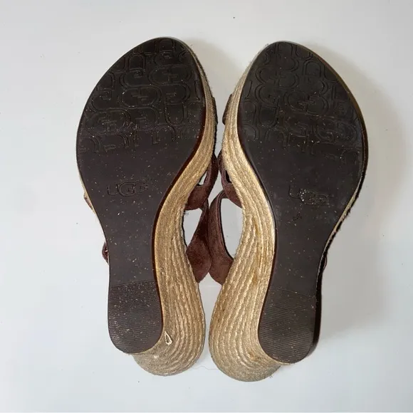 UGG Women's Brown and straw weave suede Wedge Sandals size US 9