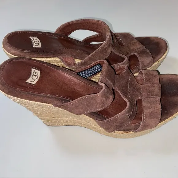 UGG Women's Brown and straw weave suede Wedge Sandals size US 9