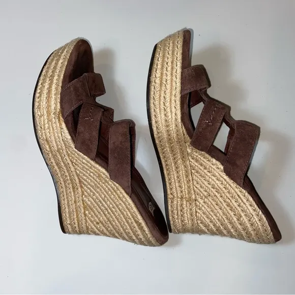 UGG Women's Brown and straw weave suede Wedge Sandals size US 9