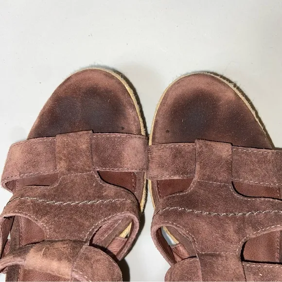 UGG Women's Brown and straw weave suede Wedge Sandals size US 9