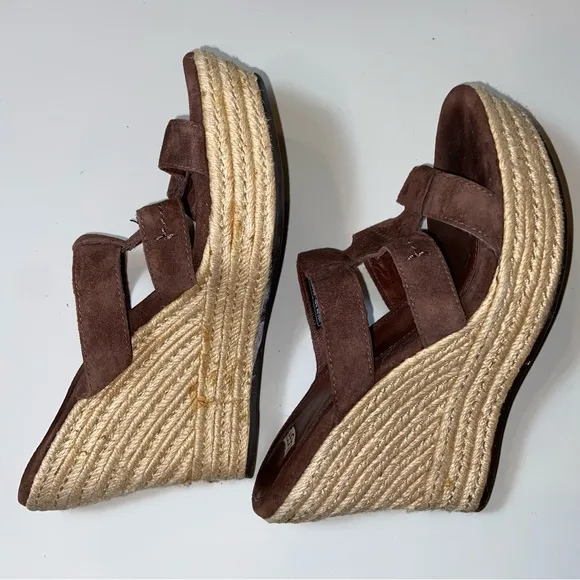 UGG Women's Brown and straw weave suede Wedge Sandals size US 9