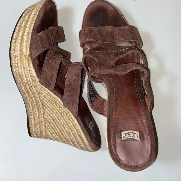 UGG Women's Brown and straw weave suede Wedge Sandals size US 9