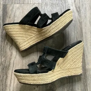 UGG Women’s Tawnie Black Suede Espadrille Platform Wedge Sandal, size 9