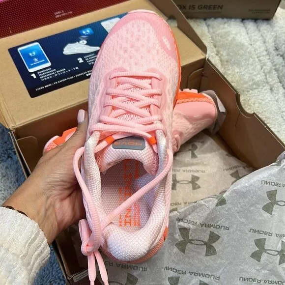 UNDER ARMOUR - Infinite 3 Running Shoes