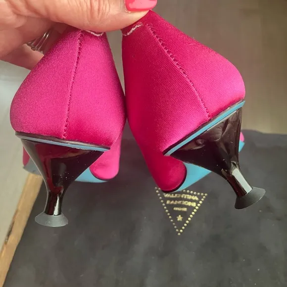 Valentina Rangoni fuchsia Satin Star Embellished Pumps