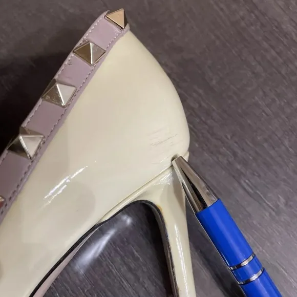 VALENTINO GARAVANI Heels Beige Size 36.5 US 6 Leather Women's Authentic