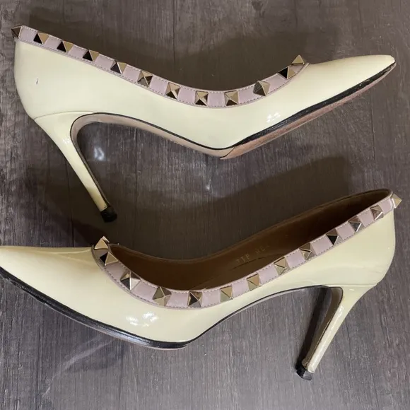VALENTINO GARAVANI Heels Beige Size 36.5 US 6 Leather Women's Authentic