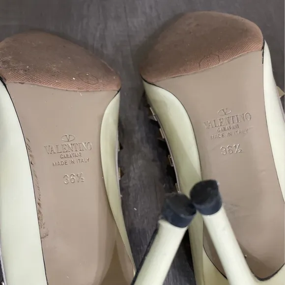 VALENTINO GARAVANI Heels Beige Size 36.5 US 6 Leather Women's Authentic