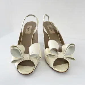 Valentino Garavani Ivory Patent Leather Peeptoe Bow Pumps Heels 39 1/2 AS IS