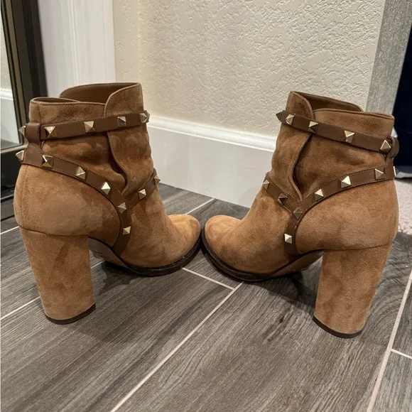 Valentino Rockstud Suede Block Heel Boots 37.5