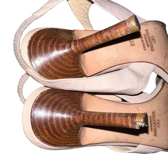 Valentino Garavani Heeled Sandals Nude Leather Size 38 U.S. 8 Authentic Vintage.