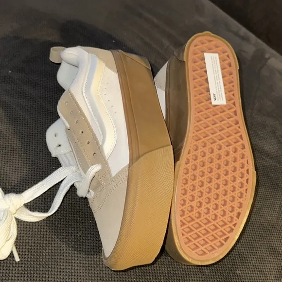 VANS Knu Stack Platform Sneakers light tan Sz 8