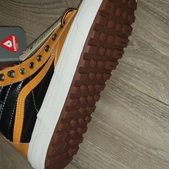 Vans sk8- hi mte 2.0 DX apricot