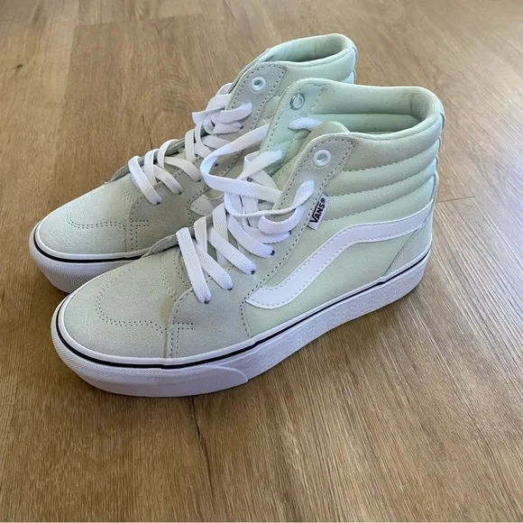 Vans Women’s Filmore Hi Platform Skate Shoes Mint