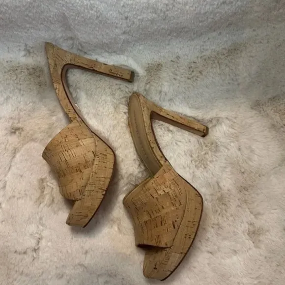Veronica beard Cork Dali Platform Heel, size 8