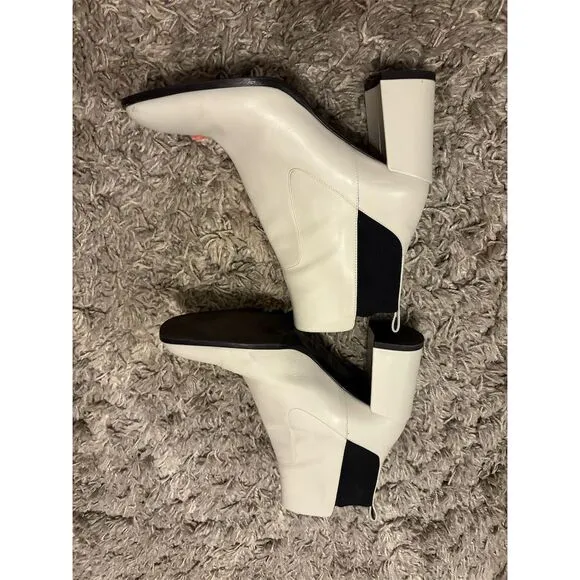 Via Spiga Women's Delaney White Leather Ankle Booties High Heel 8M
