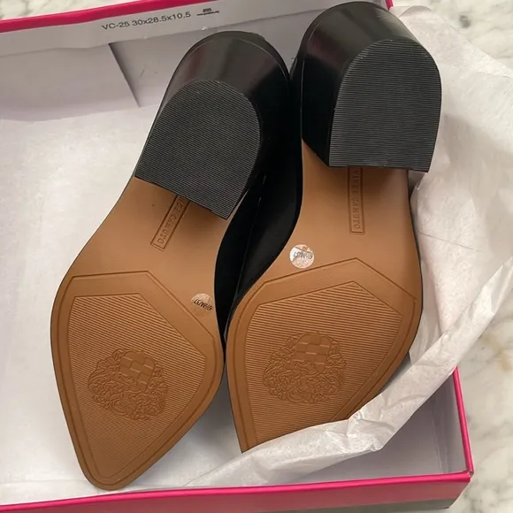 Vince camuto black leather heel shoes size 6.5
