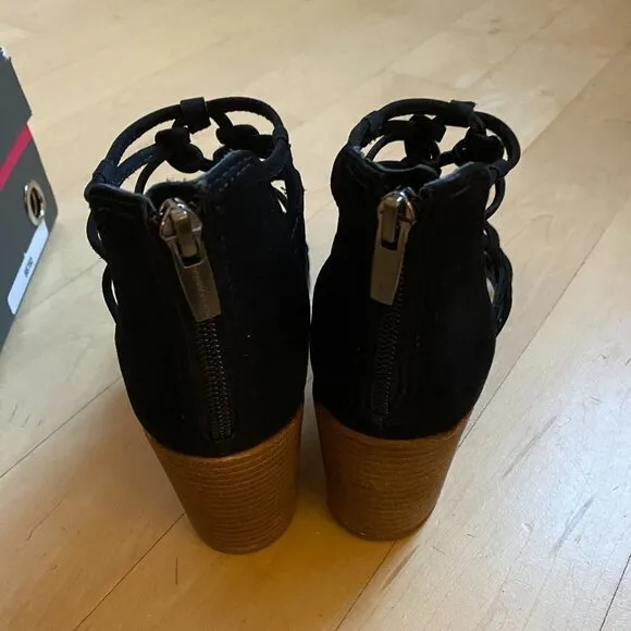 Vince Camuto BNWT sandals black &quot;karika&quot; leather sz 6.5