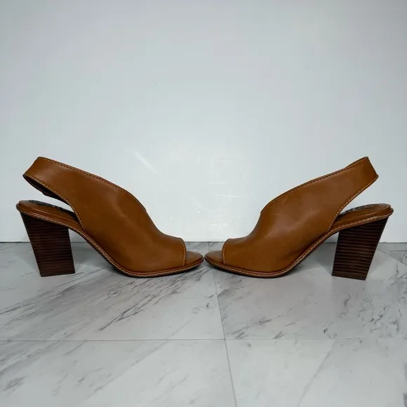 Vince Camuto Fandree Brown Leather Stacked Heel Sandal 11M