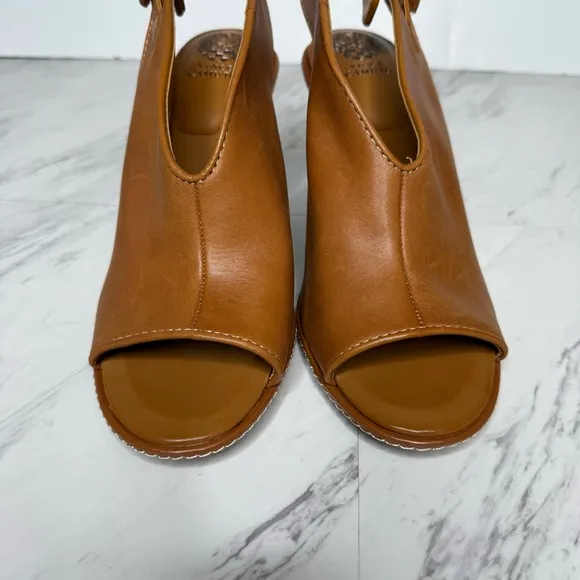 Vince Camuto Fandree Brown Leather Stacked Heel Sandal 11M