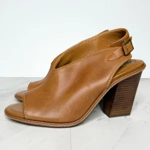 Vince Camuto Fandree Brown Leather Stacked Heel Sandal 11M