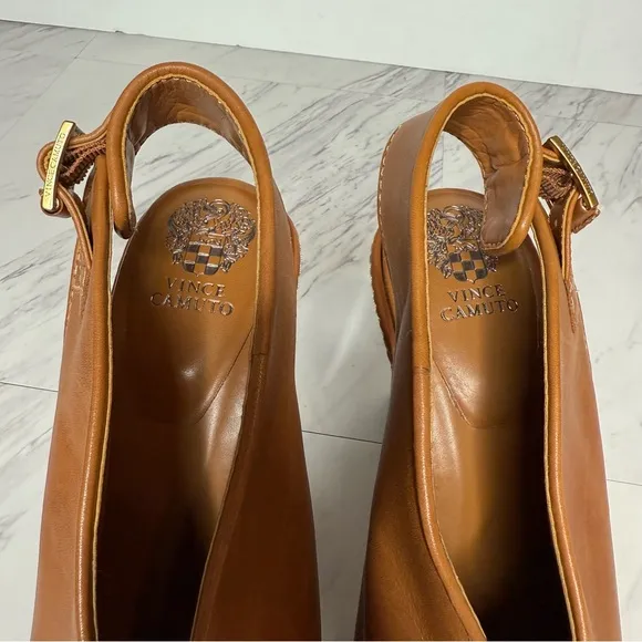 Vince Camuto Fandree Brown Leather Stacked Heel Sandal 11M
