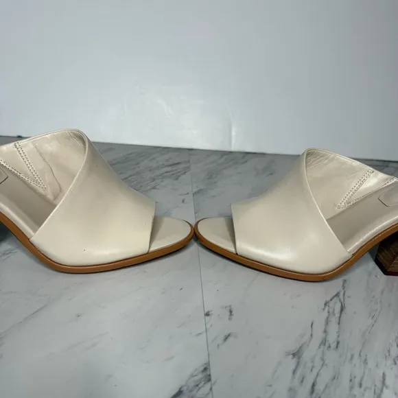 Vince Camuto Fissana Stacked Heel Leather Sandal 10M