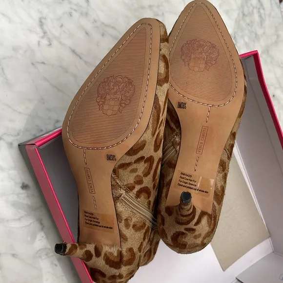 Vince Camuto natural Ambind high heels shoes size 8M