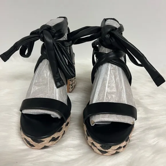 Vince Camuto Roreka Strappy Espadrille High Heel Platform Sandals Size 7.5 NWOB