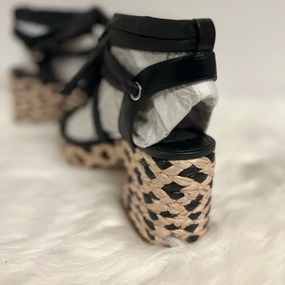 Vince Camuto Roreka Strappy Espadrille High Heel Platform Sandals Size 7.5 NWOB