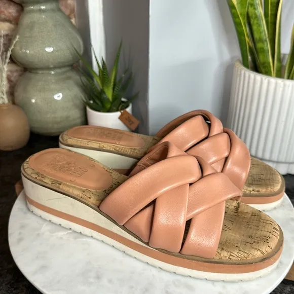 Vince Camuto Sandals