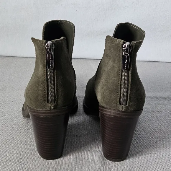 Vince Camuto VC-GIGIETTA Suede Ankle Boots Womens 8M Olive Green Pointed Toe