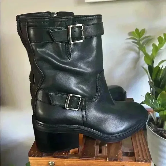 Vince Camuto Vergila Leather Boots
