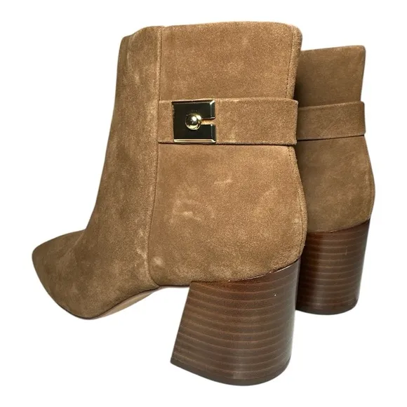 Vince Camuto women’s Laiklen lux kid Suede leather Ankle block heel Boots size 9