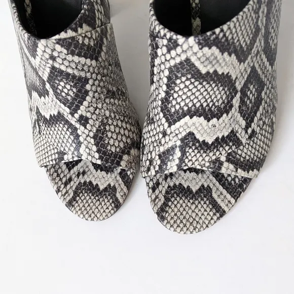 Vince Heath Snake Print Leather Block Heel Mule Sandals | Size 8.5
