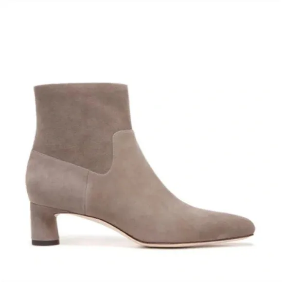 Vince Hela Suede Bootie 8 NWOT Light Woodsmoke Taupe Boots Ankle Minimalist