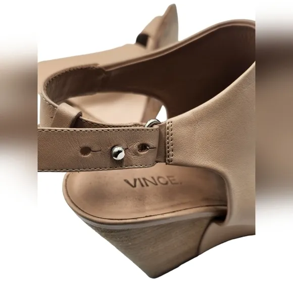 Vince Karen Nuetral double banded women's leather wedge sandals Sz 7M