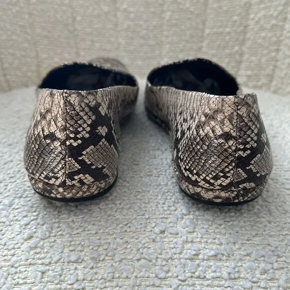 Vince Loafers Paz Gray/Cream Snake-Print Leather Size 9 Slip-On Flats Loafers