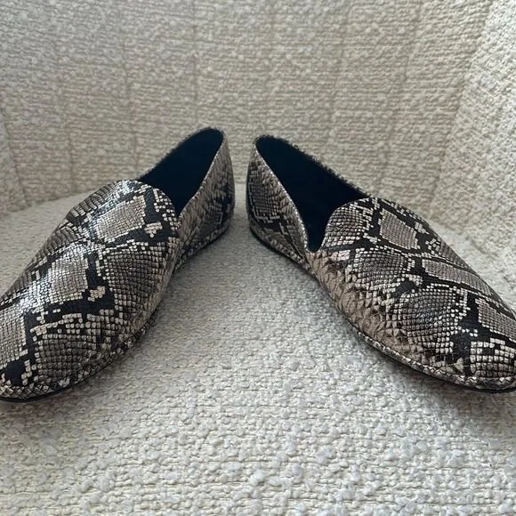 Vince Loafers Paz Gray/Cream Snake-Print Leather Size 9 Slip-On Flats Loafers