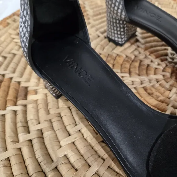 Vince Rita Black White Checkered Block Heel Sandals 6