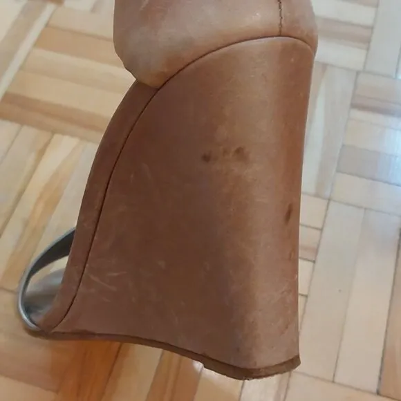 Vince wedge leather sandals size 9.5M