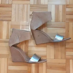 Vince wedge leather sandals size 9.5M