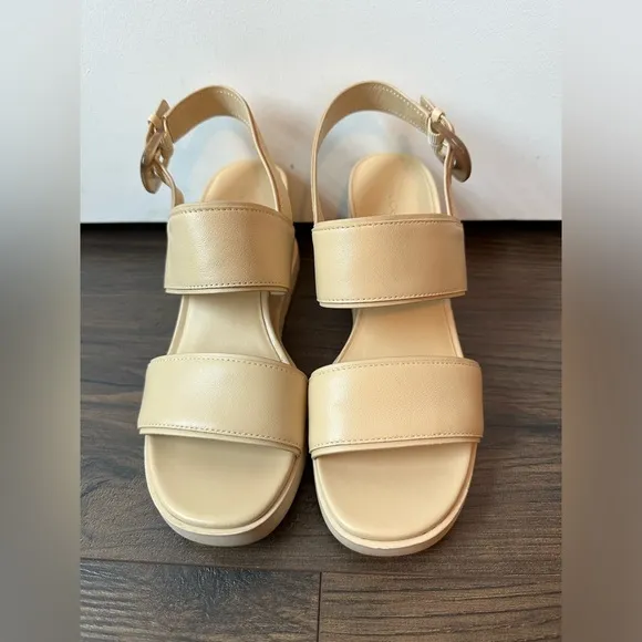 Vince Women’s Roma Leather Wedge Sandals Macadamia Beige (Size 8.5)