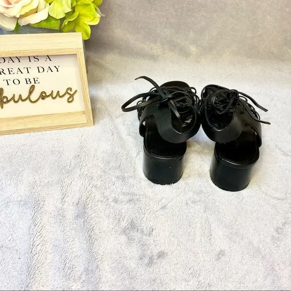 Vince Beaumont Leather Lace Up Block Heel Sandals in Black. Size 7