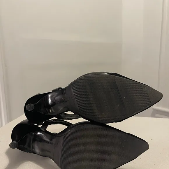 Vintage Chanel Cap-Toe Leather And Velvet Kitten Heels / Low Pumps 37.5 7.5