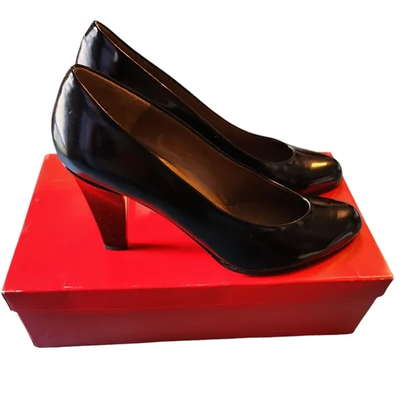 Vintage Charles Jourdan Ronald Ritz Black Patent Leather Heel Pumps Size 8AA
