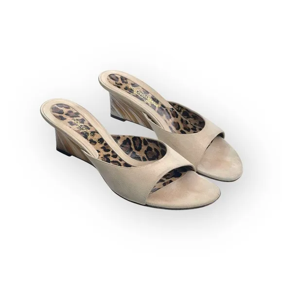 Vintage: Dolce &amp; Gabbana ♔ Hand Painted Horn Finish Wedge Sandal ♔ Cream Suede